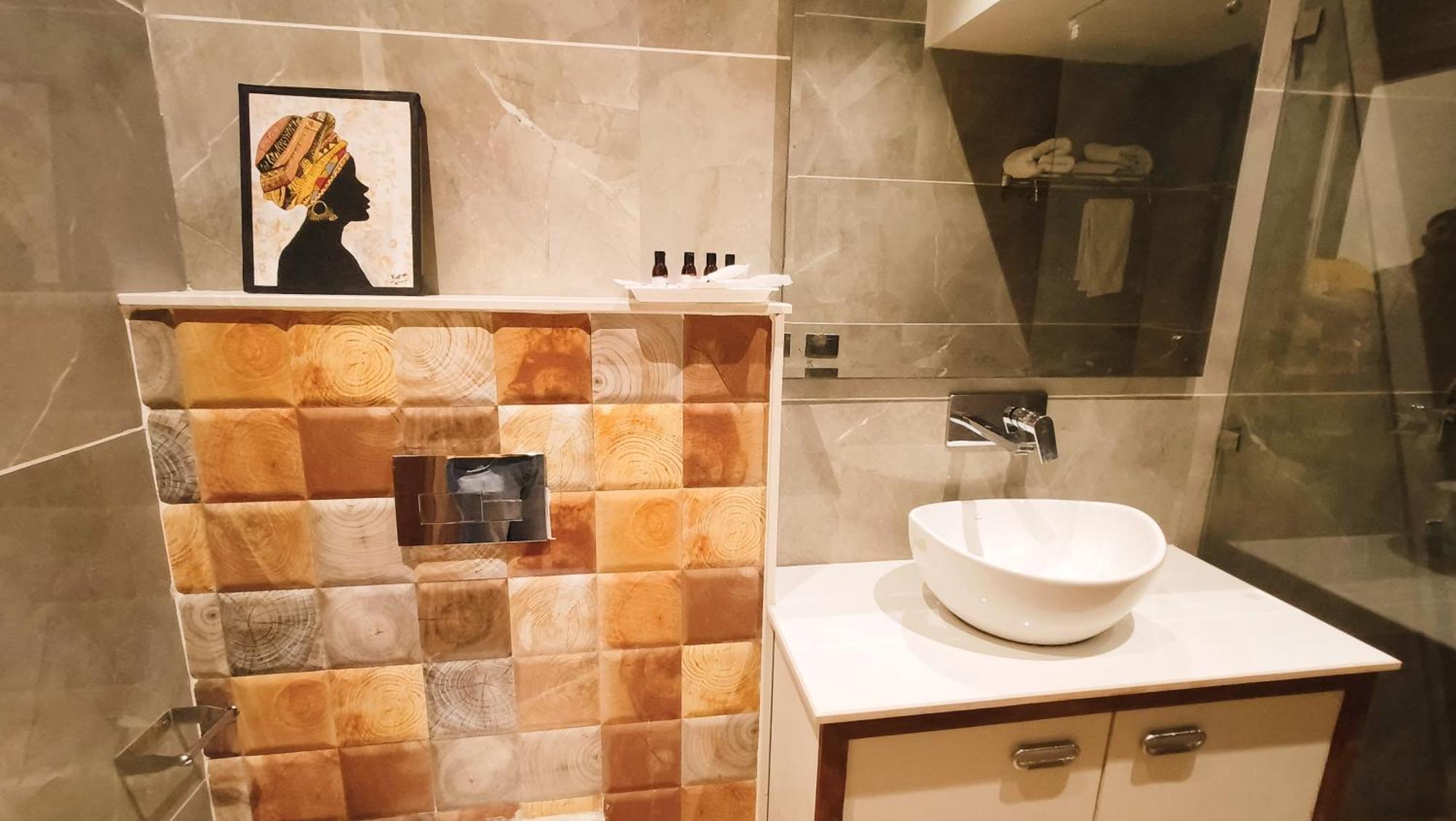 אמריצר Blessings Hotel מראה חיצוני תמונה